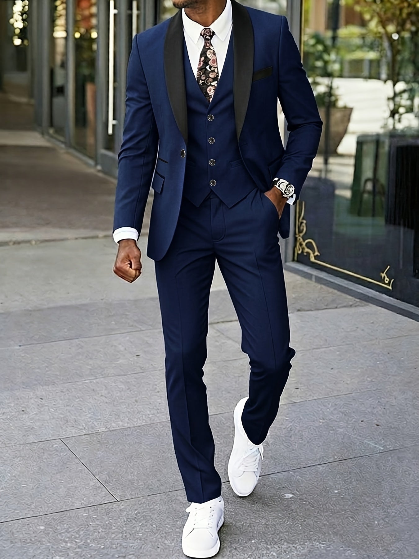 Caldris | Men’s Three-Piece Suit with tailored fit and modern smart style