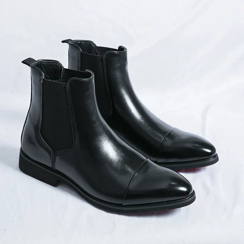 Derek | Men's Leather Slip-On Boots with Streamlined Design