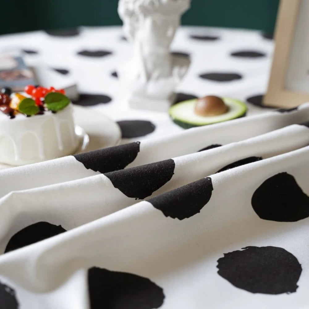 Polka Charm Tassel Table Cloth