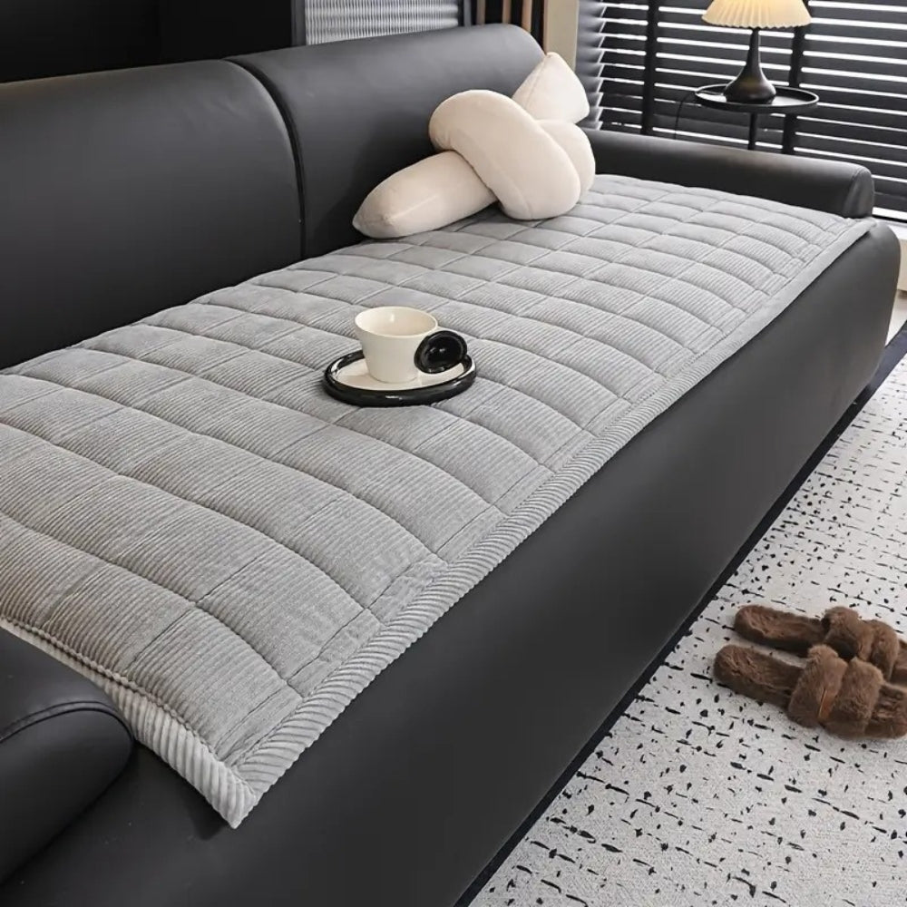 Metro Line Quilted Couch Cover Mat