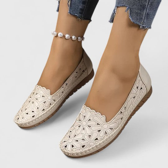 Molly | Women's Slip-On Closed Toe Sandals