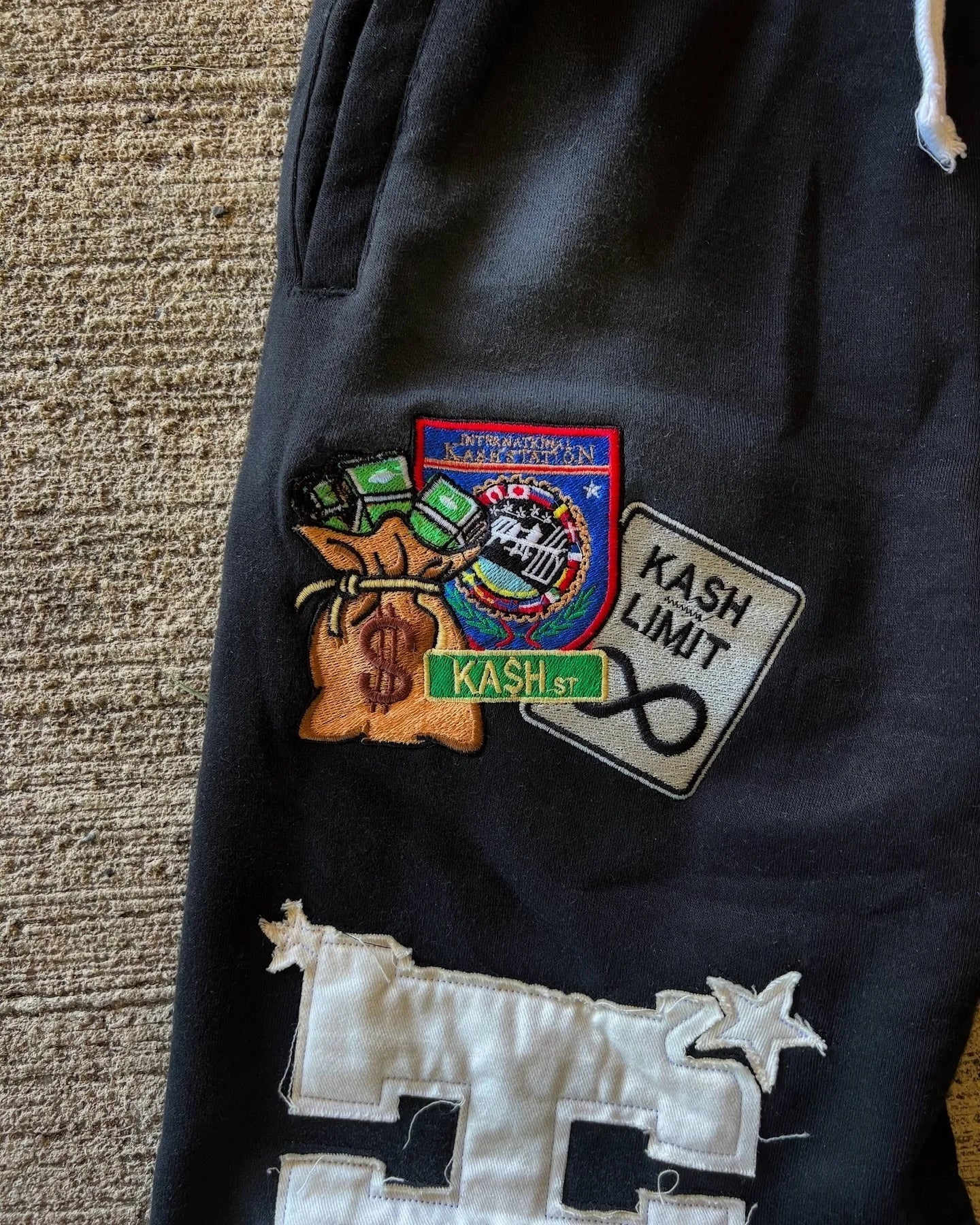 KASH CLOUD Sweatpants