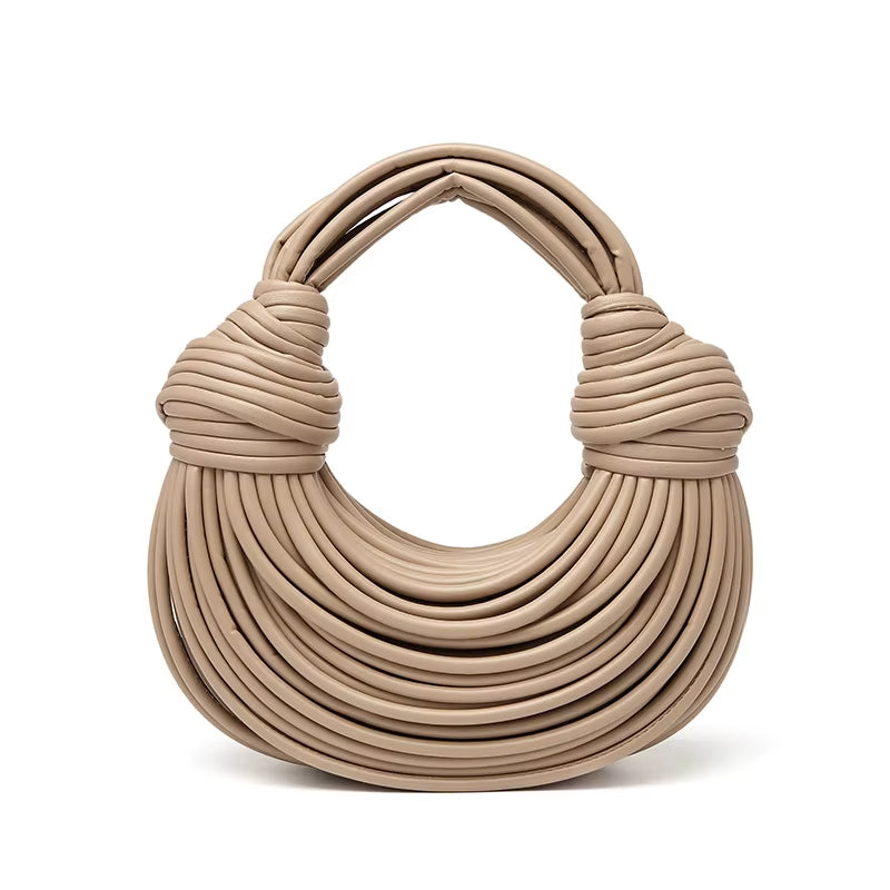 GLAM STATEMENT | SCULPTURAL METALLIC EVENING BAG