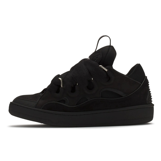 Curb Triple Black
