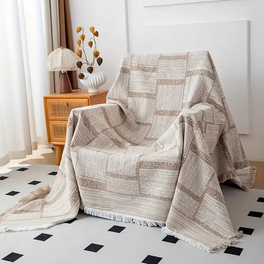Mixed Tone Geometric Cotton Blanket