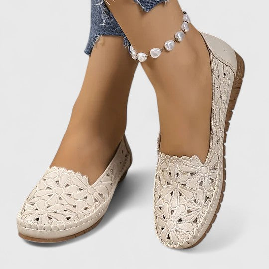 Molly | Women's Slip-On Closed Toe Sandals